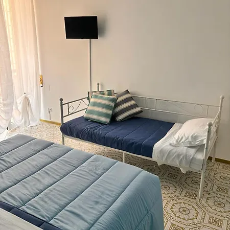 ゲストハウス Reginella サレルノ