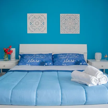 Reginella ゲストハウス サレルノ