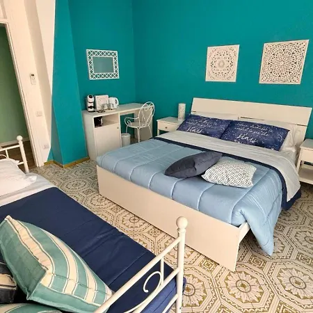 Reginella ゲストハウス 4*