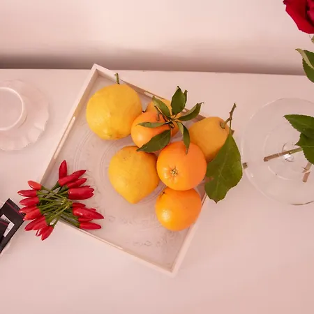 Reginella ゲストハウス サレルノ