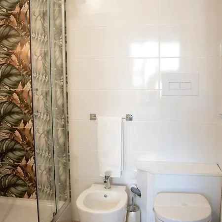 Reginella ゲストハウス サレルノ